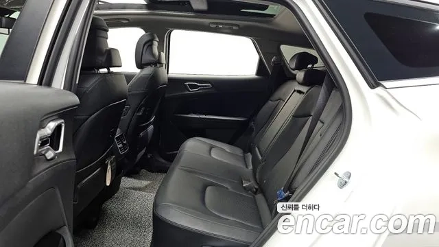 Kia Sportage 5th Generation Hybrid 2023 Белый из Кореи, фото 3