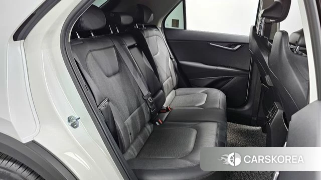 Kia Di Ol Nu Niro 2022 Белый из Кореи, фото 3