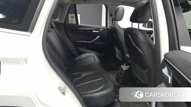 BMW X1 (F48) 2022 Белый из Кореи, фото 3