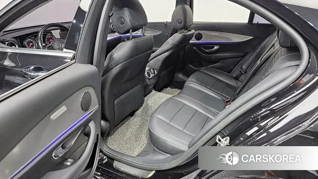 Mercedes-Benz E-Class W213 2019 Черный из Кореи, фото 3