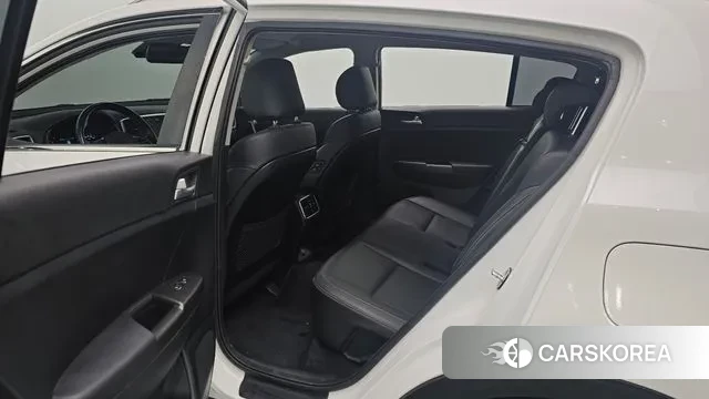 Kia Sportage The Bold 2018 Белый из Кореи, фото 3