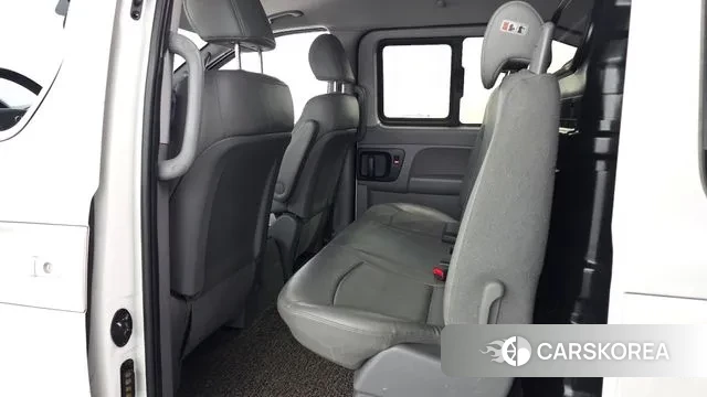 Hyundai The New Grand Starex 2018 Белый из Кореи, фото 3