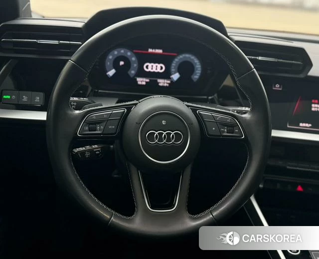 Audi A3 2023 Белый из Китая, фото 3
