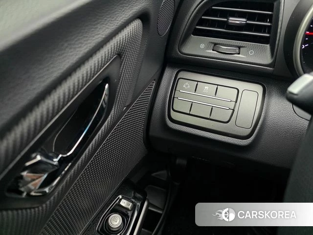 Ssangyong Tivoli Air 2018 Белый из Кореи, фото 3