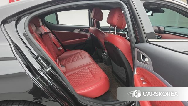 Genesis The New G70 2023 Черный из Кореи, фото 3