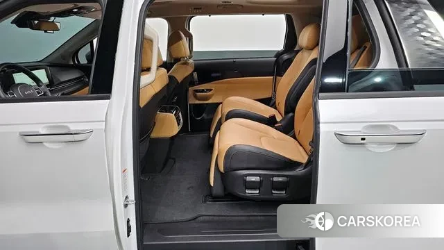 Kia Carnival 4th generation 2023 Белый из Кореи, фото 3