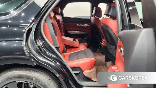 Genesis GV70 2021 Черный из Кореи, фото 3