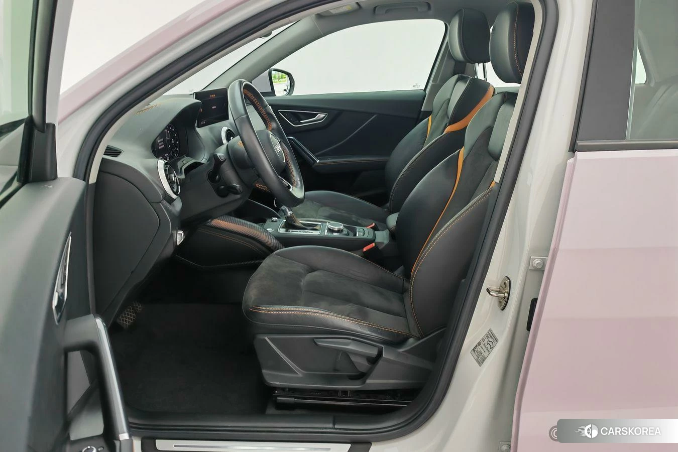 Audi Q2L e-tron 2021 Фиолетовый из Китая, фото 3