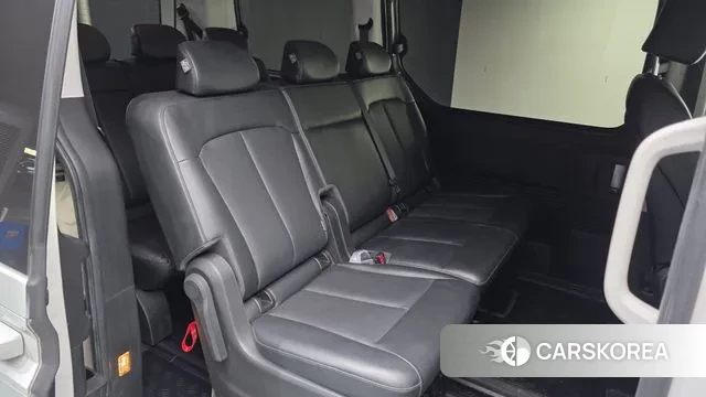 Hyundai Staria 2022 Белый из Кореи, фото 3