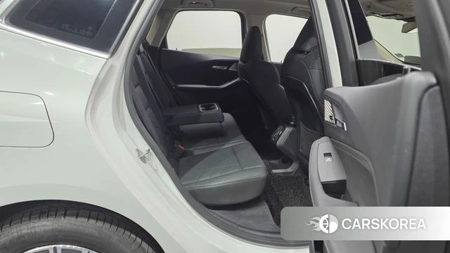 BMW 2 Series Active Tourer (U06) 2023 Белый из Кореи, фото 3