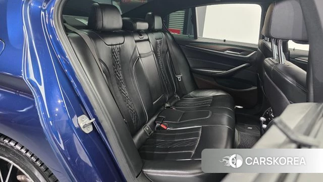 BMW 5 Series (G30) 2018 Синий из Кореи, фото 3