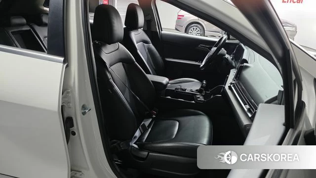 Kia Sportage 5th Generation 2022 Белый из Кореи, фото 3