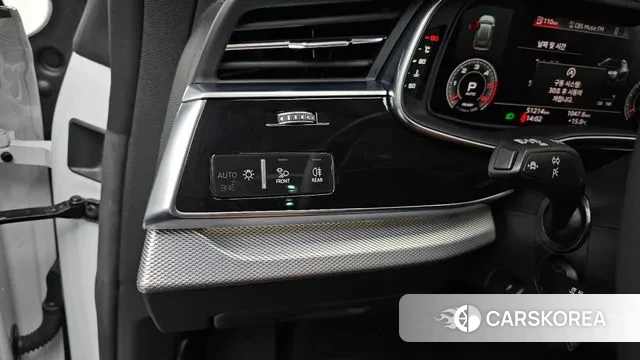 Audi Q8 (4M) 2023 Белый из Кореи, фото 3