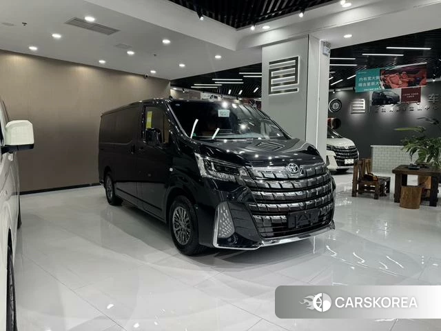 Toyota Hiace 2026 Черный из Китая, фото 3