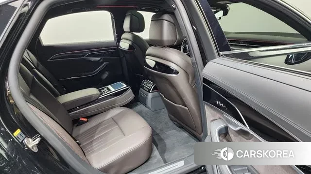 Audi A8 (D5) 2023 Черный из Кореи, фото 3