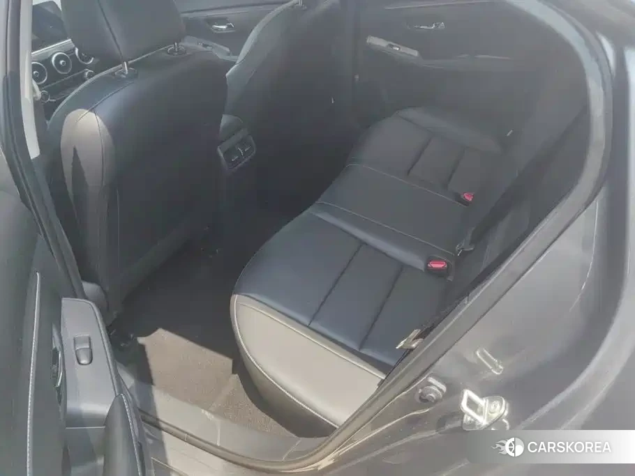 Nissan Sylphy 2025 Silver/gray из Китая, фото 3