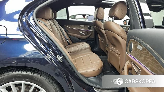 Mercedes-Benz E-Class W213 2022 Синий из Кореи, фото 3