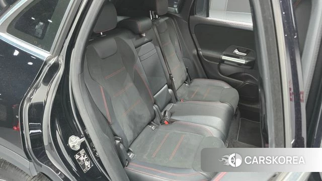 Mercedes-Benz GLA - Class H247 2022 Черный из Кореи, фото 3