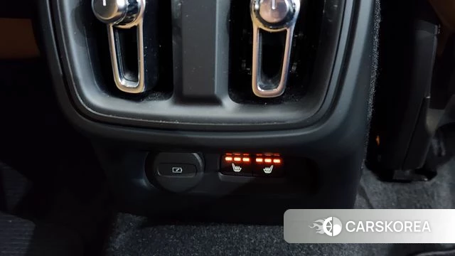 Volvo XC40 2021 Белый из Кореи, фото 3