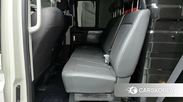 Hyundai Staria 2024 Белый из Кореи, фото 3