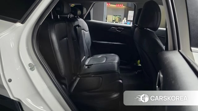 Kia Sportage 5th Generation 2021 Белый из Кореи, фото 3