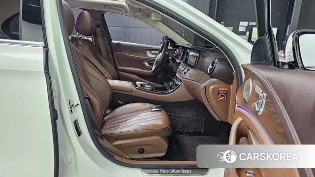 Mercedes-Benz E-Class W213 2019 Белый из Кореи, фото 3