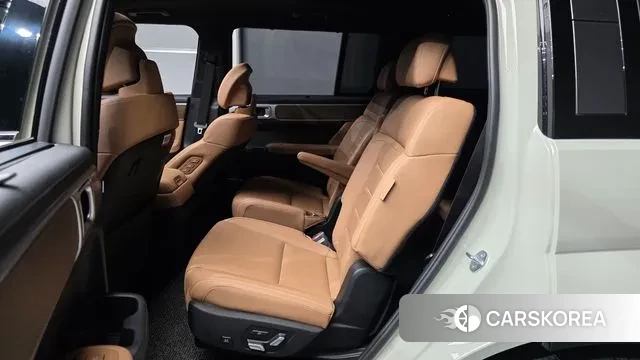 Hyundai Santa Fe (MX5) 2023 Серебристо-серый из Кореи, фото 3