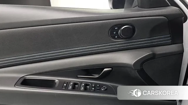 Hyundai The New Avante (CN7) 2025 Белый из Кореи, фото 3