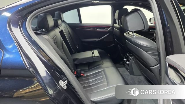 BMW 5 Series (G30) 2021 Черный из Кореи, фото 3