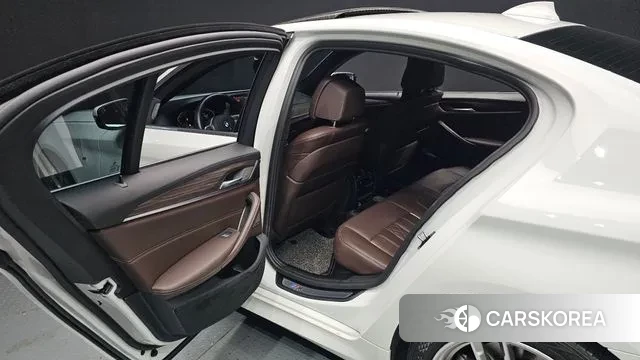 BMW 5 Series (G30) 2020 Белый из Кореи, фото 3