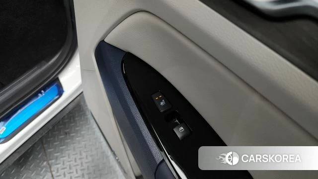 Kia Sportage 5th Generation Hybrid 2024 Белый из Кореи, фото 3