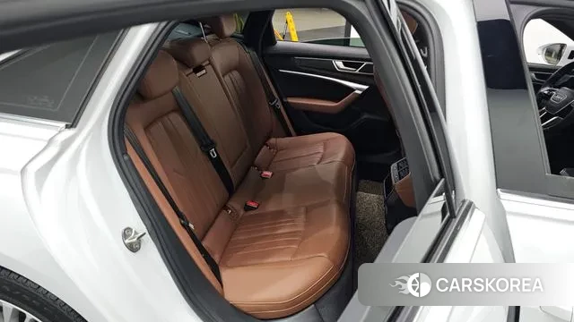 Audi A6 (C8) 2021 Белый из Кореи, фото 3