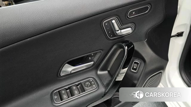 Mercedes-Benz A-Class W177 2020 Белый из Кореи, фото 3