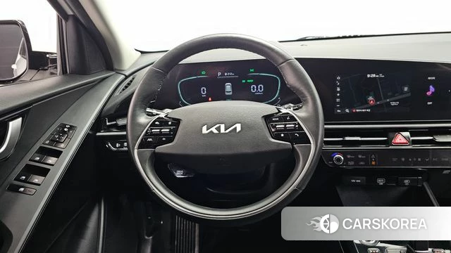 Kia Di Ol Nu Niro 2022 Белый из Кореи, фото 3