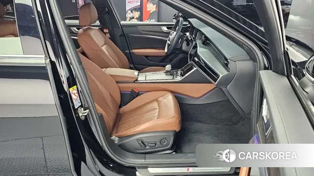 Audi A6 (C8) 2023 Черный из Кореи, фото 3