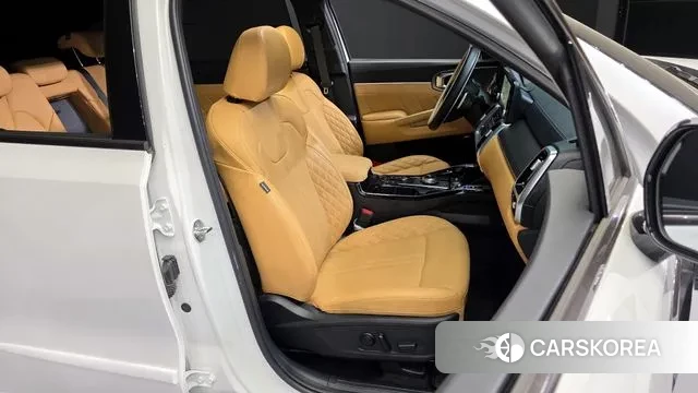 Kia Sorento 4th Generation 2023 Белый из Кореи, фото 3