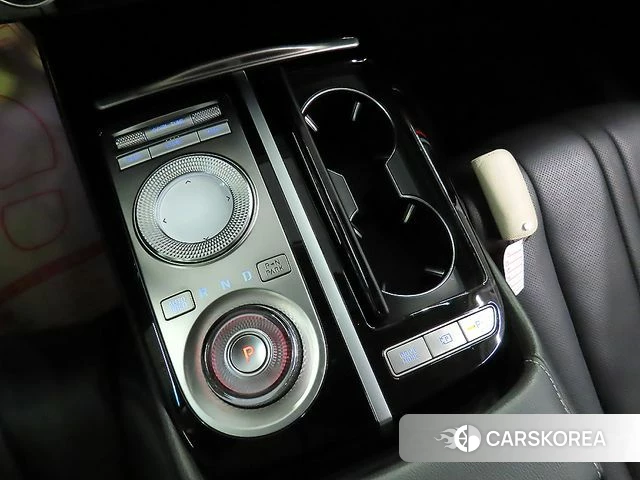 Genesis Electrified G80 (RG3) 2022 Серебристо-серый из Кореи, фото 3