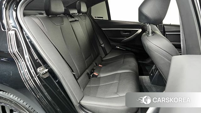 BMW 3 Series (F30) 2018 Черный из Кореи, фото 3