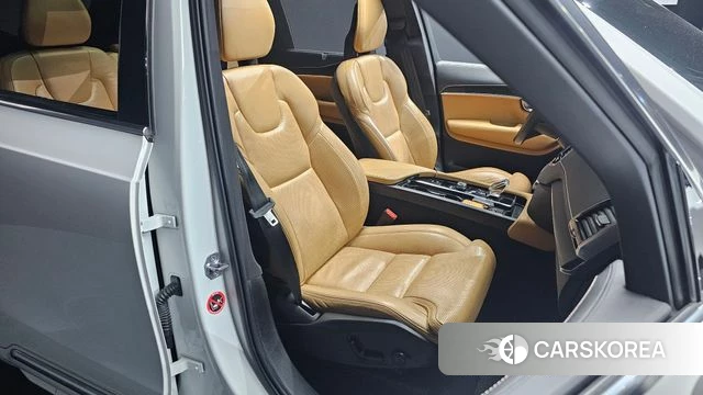 Volvo XC90 second Generation 2021 Белый из Кореи, фото 3