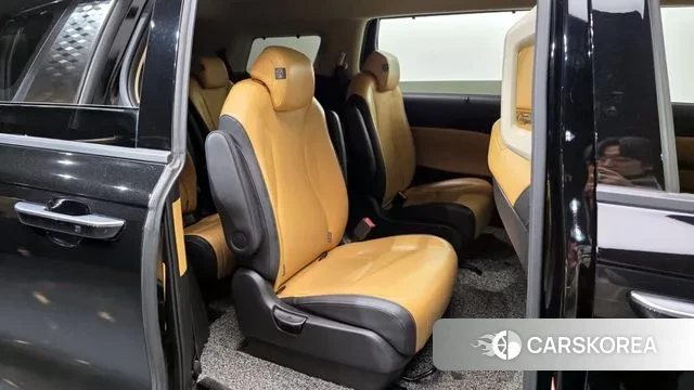 Kia Carnival 4th generation 2023 Черный из Кореи, фото 3