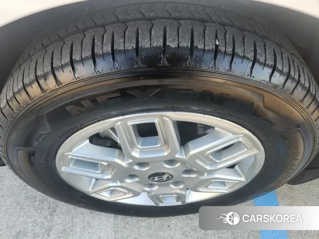 Hyundai Staria 2025 Белый из Кореи, фото 3