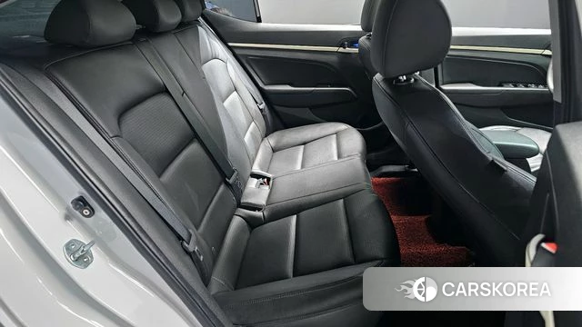 Hyundai Avante AD 2018 Белый из Кореи, фото 3