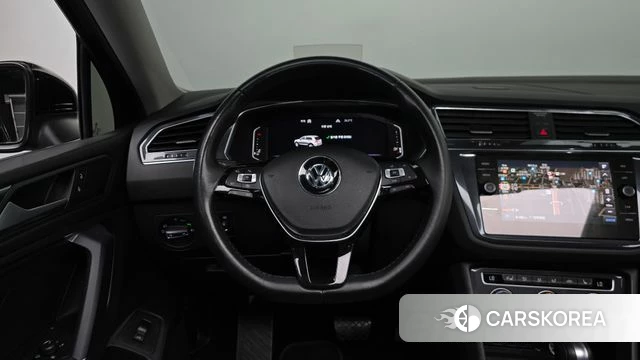 Volkswagen Tiguan Allspace 2020 Черный из Кореи, фото 3