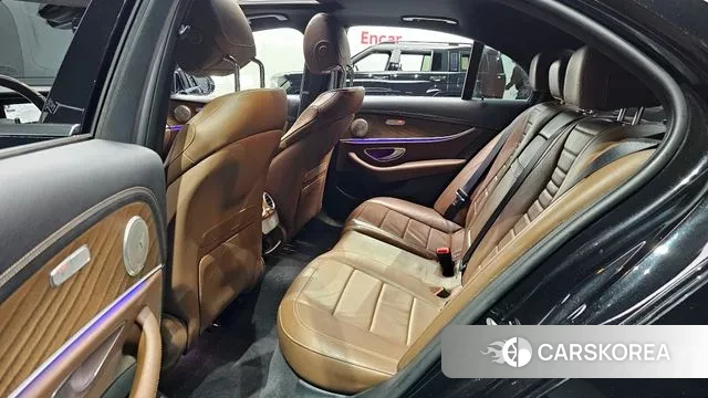 Mercedes-Benz E-Class W213 2022 Черный из Кореи, фото 3