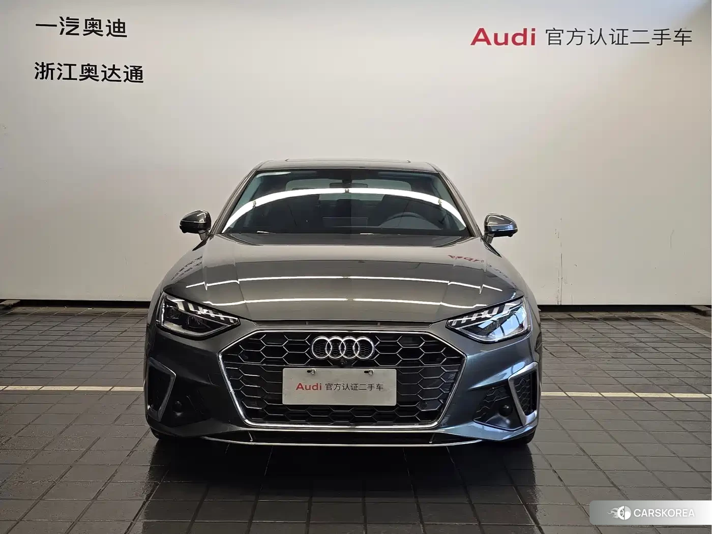 Audi A4L 2024 Silver/gray из Китая, фото 3