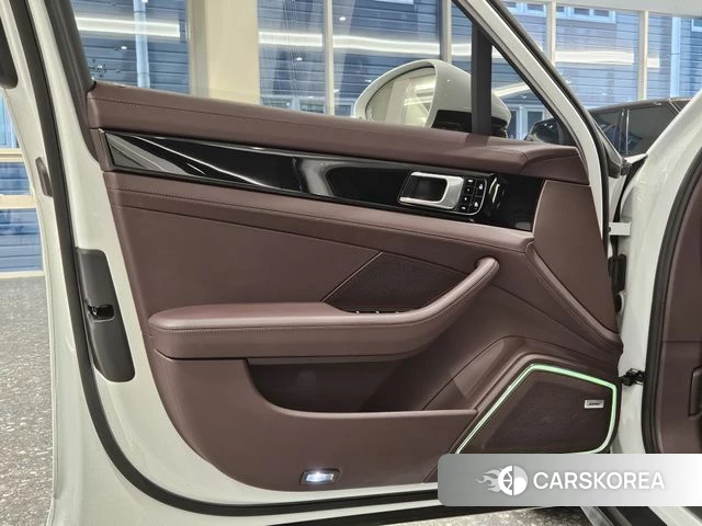 Porsche Panamera (971) 2019 Белый из Кореи, фото 3