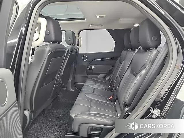 Land Rover Discovery 5 2019 Черный из Кореи, фото 3