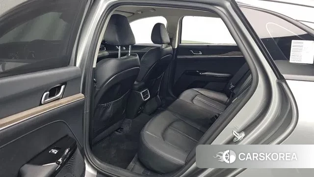 Kia K5 3rd generation 2023 Серебристо-серый из Кореи, фото 3