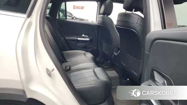 Mercedes-Benz GLA - Class H247 2021 Белый из Кореи, фото 3