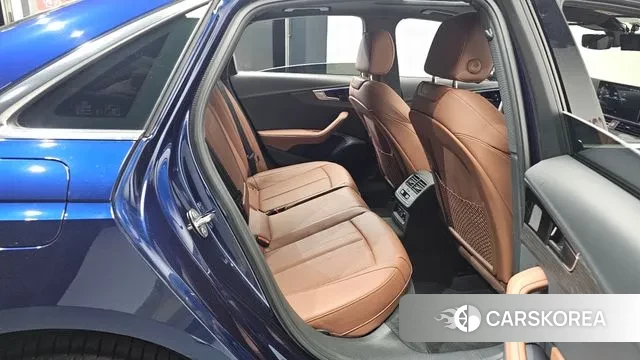 Audi A4 (B9) 2023 Синий из Кореи, фото 3